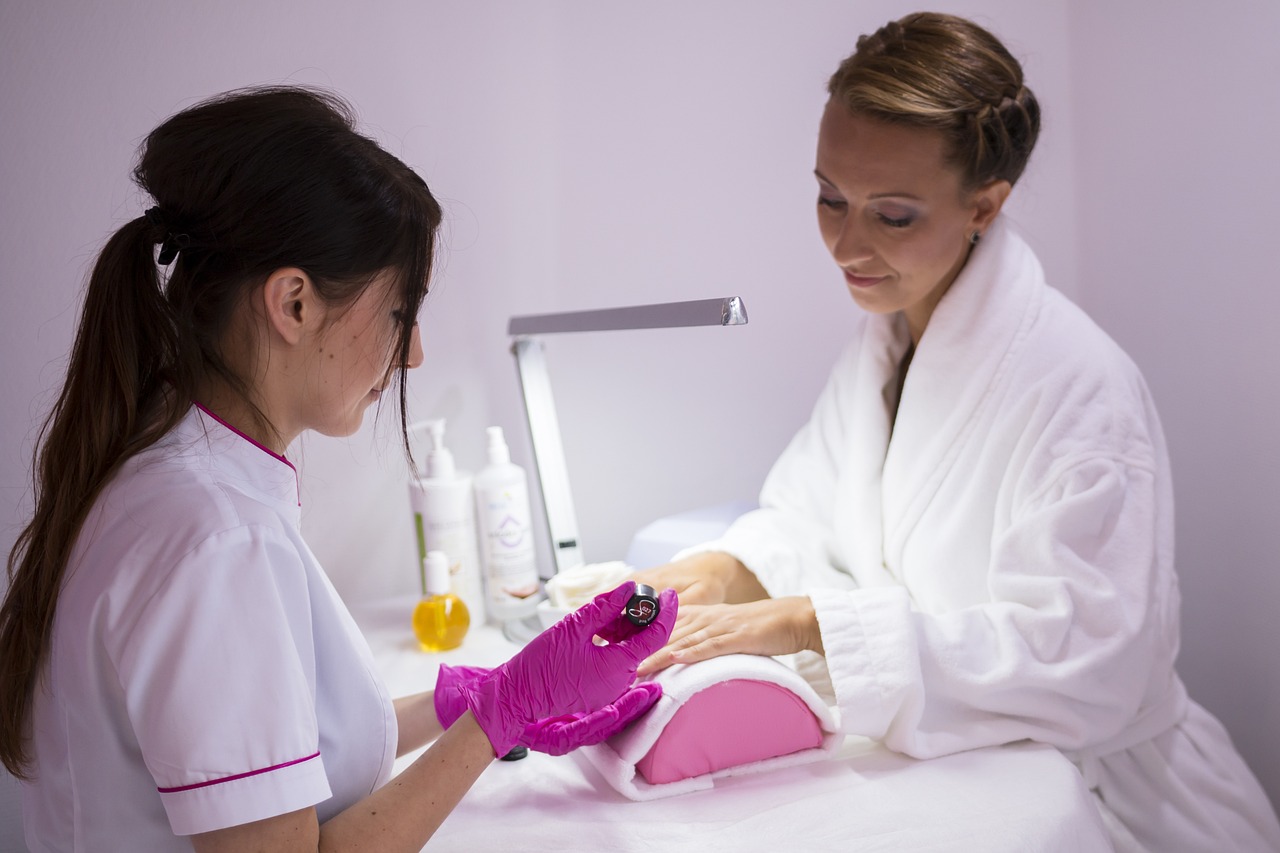 Servicio conceptual de manicure